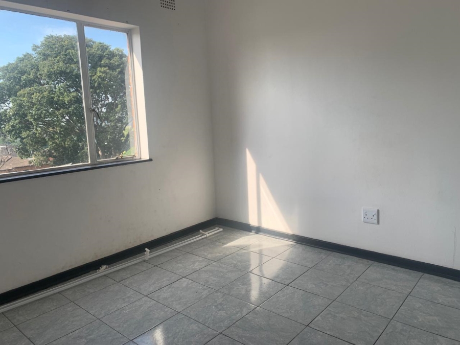2 Bedroom Property for Sale in Empangeni Central KwaZulu-Natal