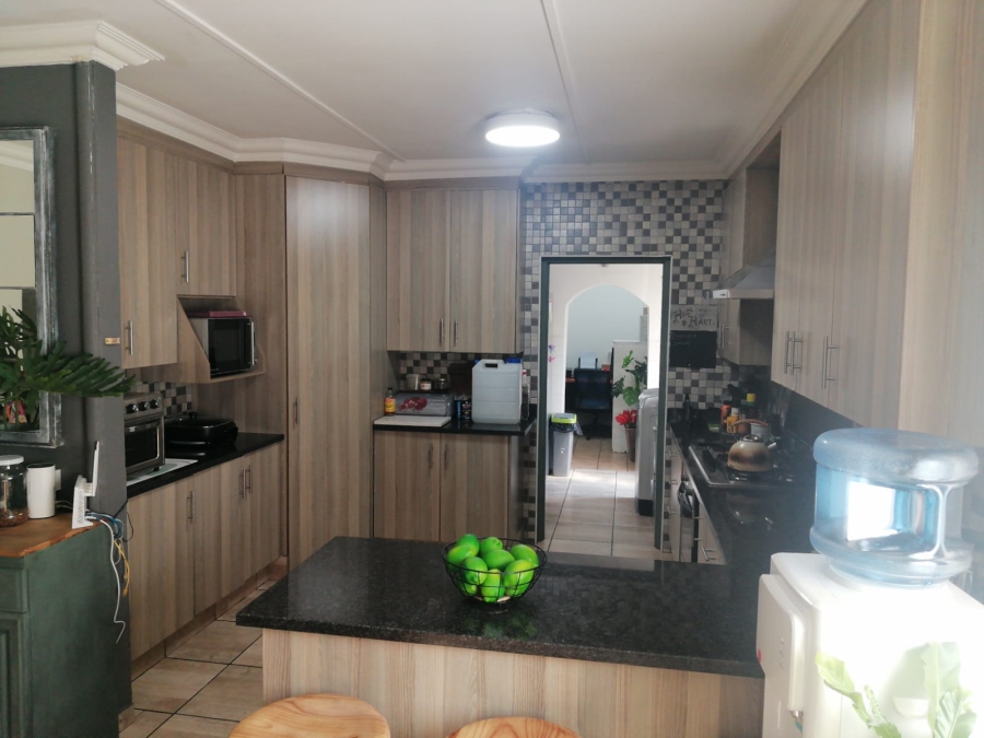 4 Bedroom Property for Sale in Veld En Vlei KwaZulu-Natal