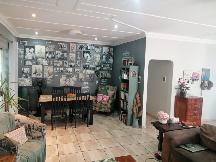 4 Bedroom Property for Sale in Veld En Vlei KwaZulu-Natal