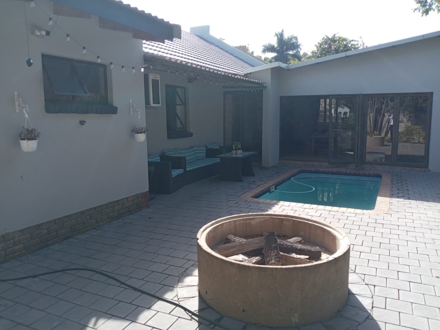 4 Bedroom Property for Sale in Veld En Vlei KwaZulu-Natal