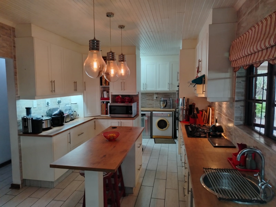 4 Bedroom Property for Sale in Austerville KwaZulu-Natal