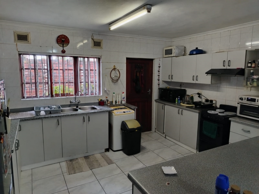 4 Bedroom Property for Sale in Austerville KwaZulu-Natal