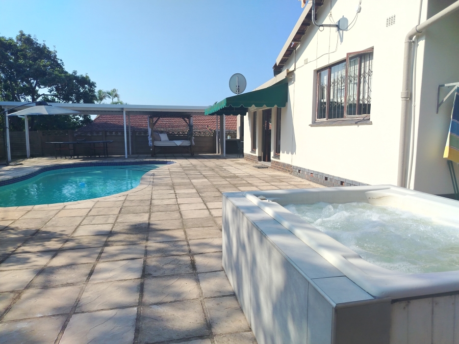 3 Bedroom Property for Sale in Brighton Beach KwaZulu-Natal