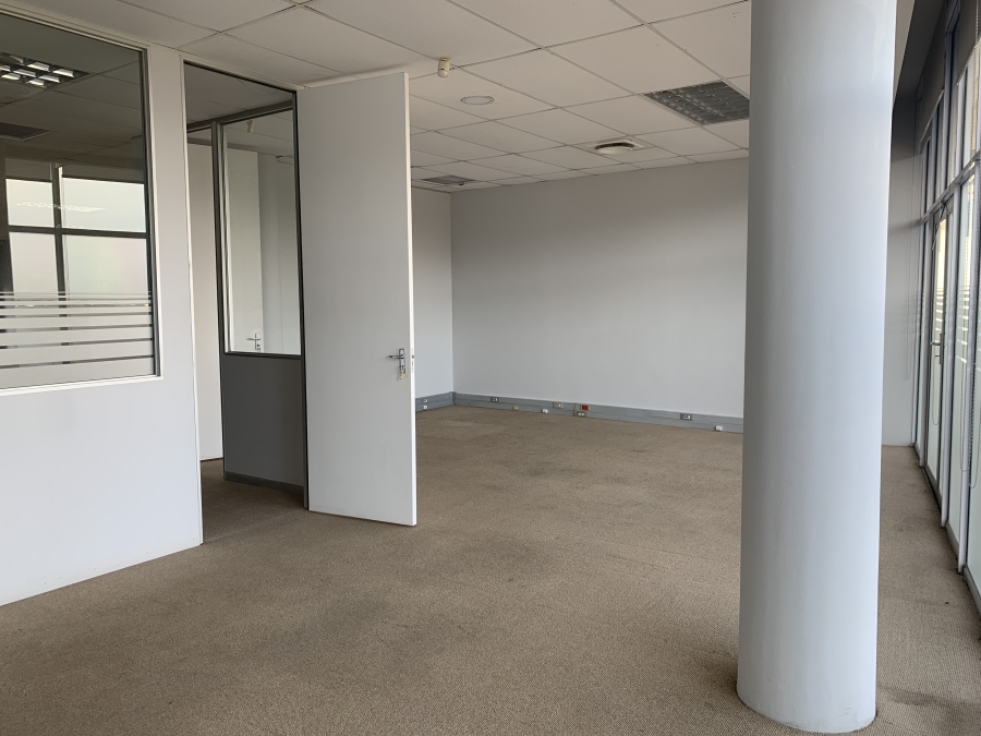 To Let Commercial Property for Rent in La Lucia Ridge KwaZulu-Natal