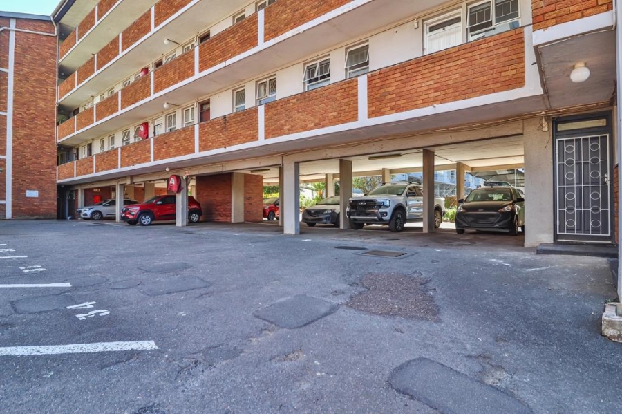 To Let 2 Bedroom Property for Rent in Essenwood KwaZulu-Natal