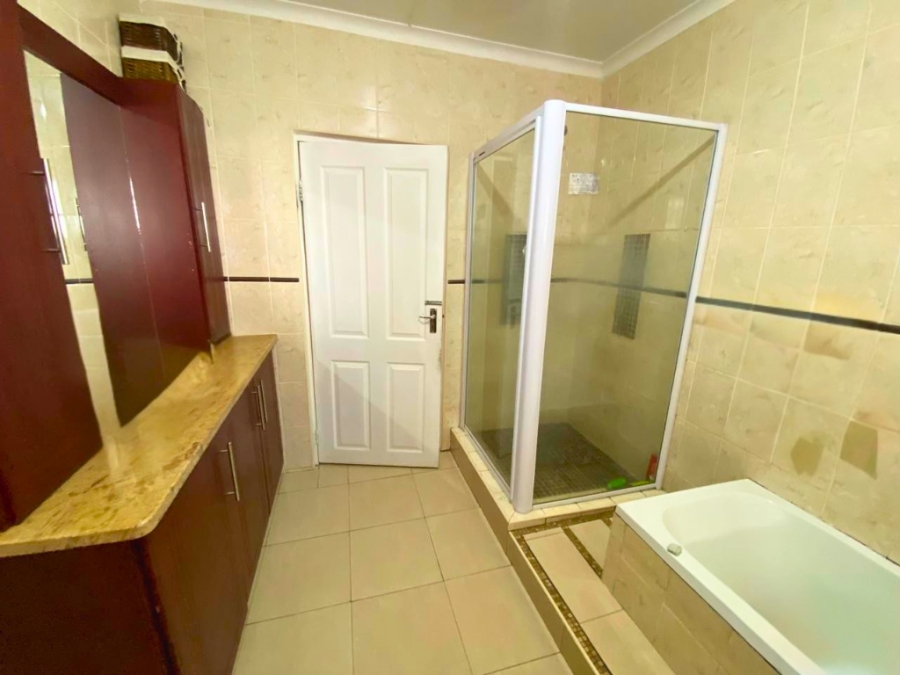 4 Bedroom Property for Sale in Bakerville Heights KwaZulu-Natal