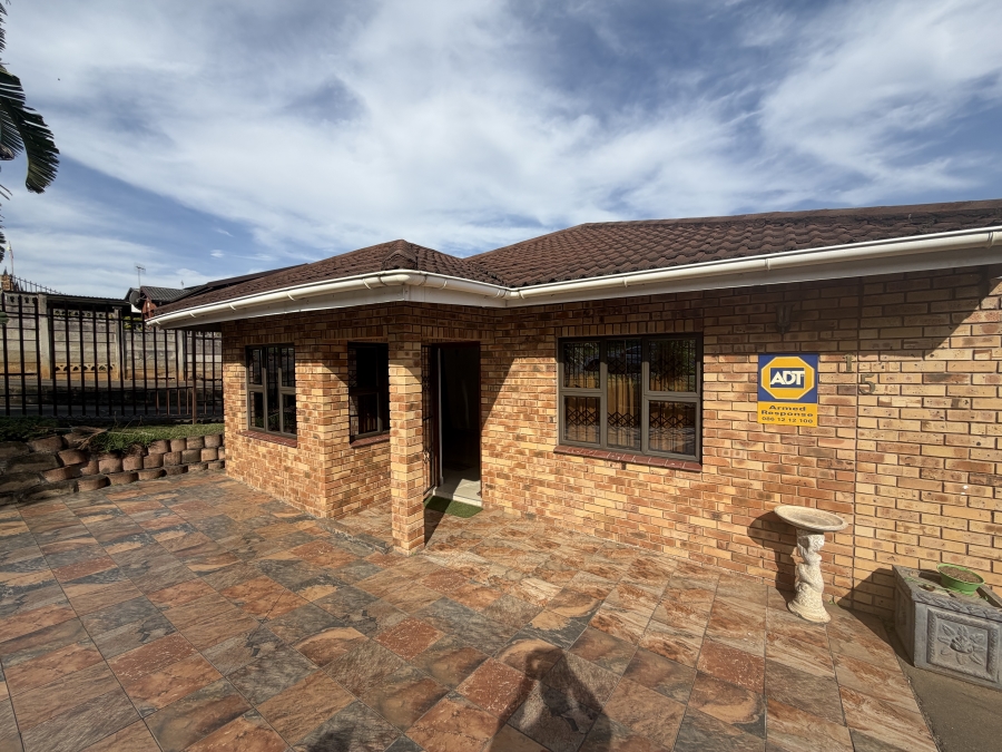 4 Bedroom Property for Sale in Bakerville Heights KwaZulu-Natal