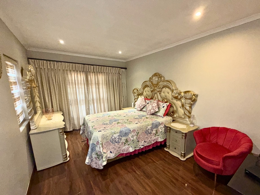 3 Bedroom Property for Sale in Raisethorpe KwaZulu-Natal