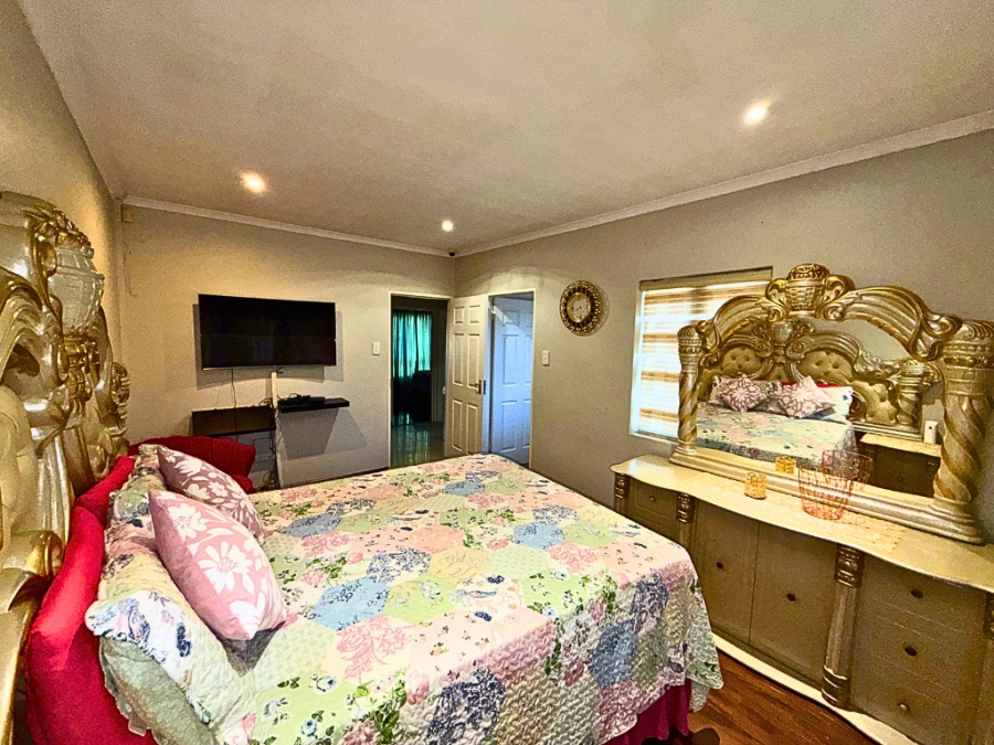 3 Bedroom Property for Sale in Raisethorpe KwaZulu-Natal