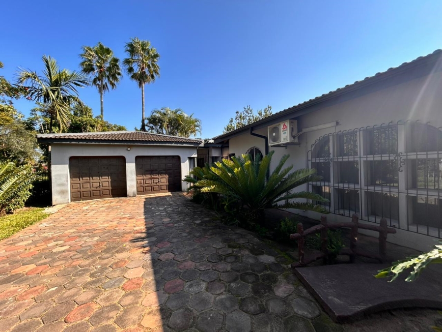 7 Bedroom Property for Sale in Meer En See KwaZulu-Natal