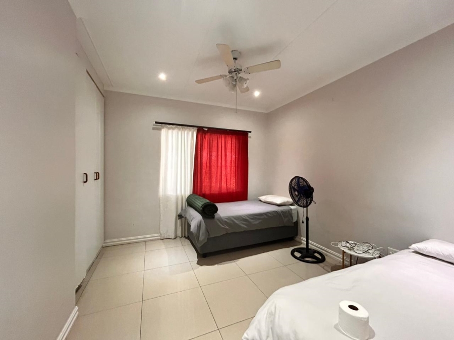 7 Bedroom Property for Sale in Meer En See KwaZulu-Natal