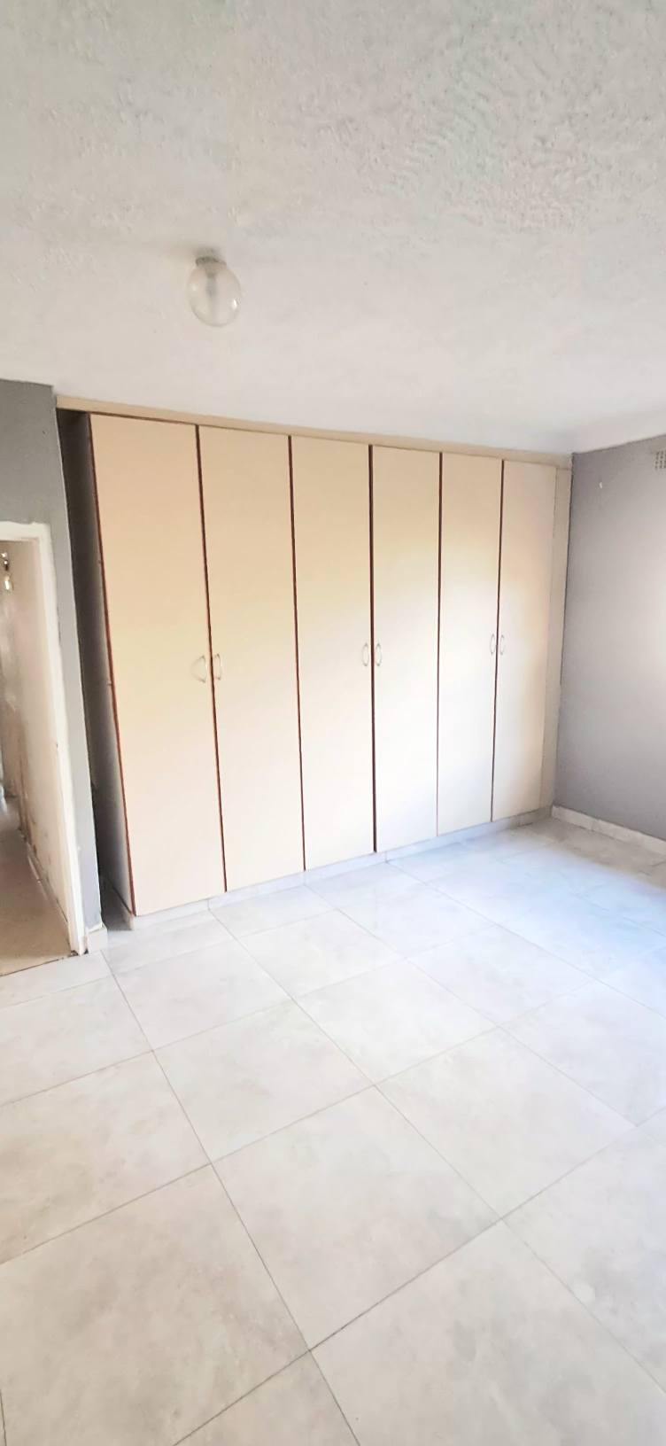 To Let 1 Bedroom Property for Rent in Hilltop Gardens KwaZulu-Natal