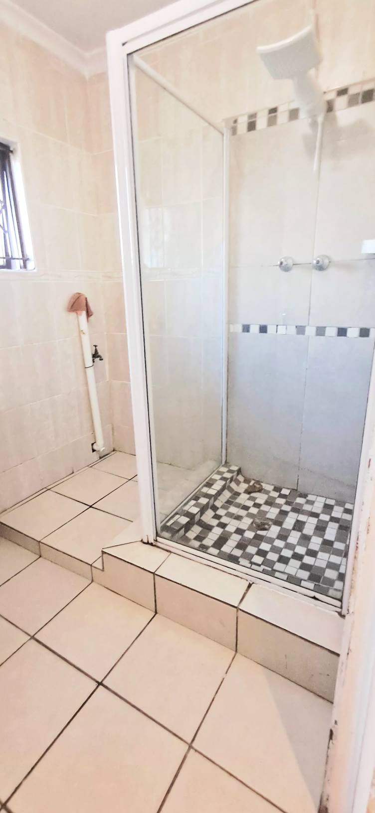 To Let 1 Bedroom Property for Rent in Hilltop Gardens KwaZulu-Natal