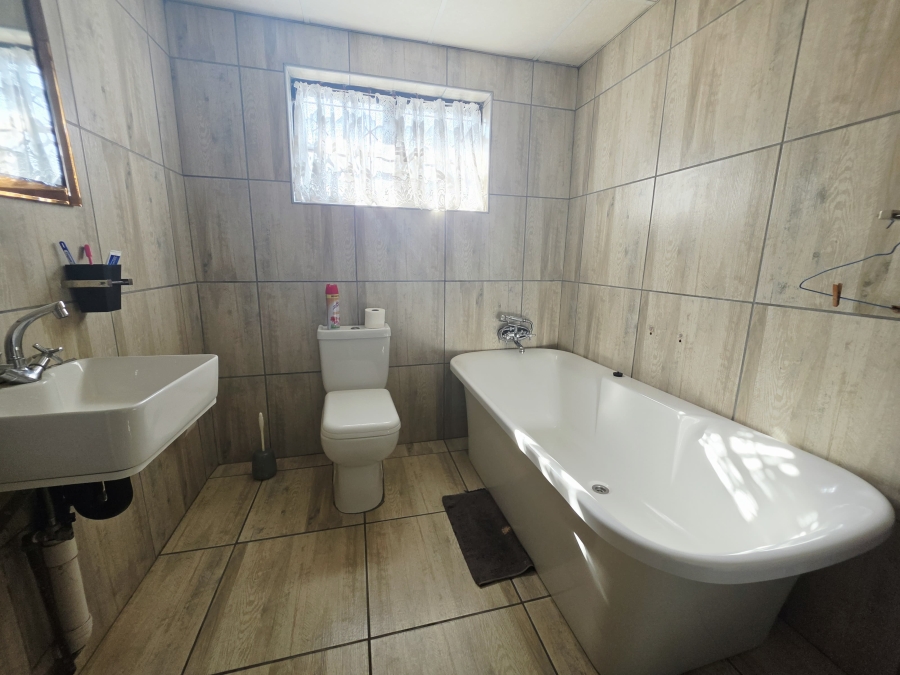 9 Bedroom Property for Sale in Empangeni Central KwaZulu-Natal