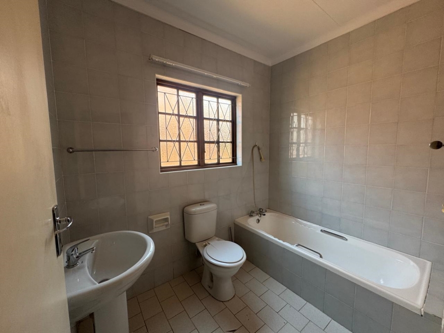 To Let 3 Bedroom Property for Rent in Blackridge KwaZulu-Natal
