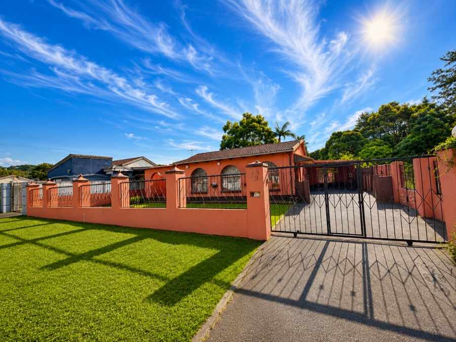 5 Bedroom Property for Sale in Chasedene KwaZulu-Natal