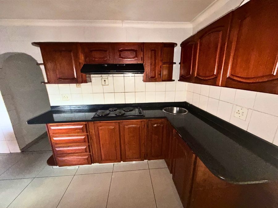 5 Bedroom Property for Sale in Chasedene KwaZulu-Natal