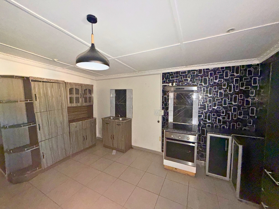5 Bedroom Property for Sale in Chasedene KwaZulu-Natal