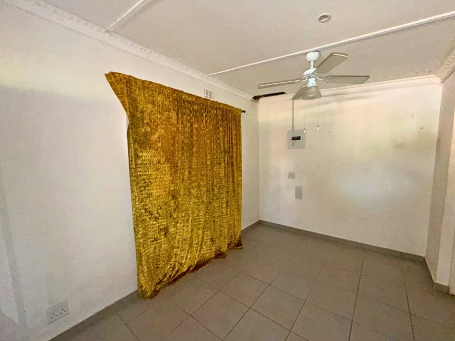 5 Bedroom Property for Sale in Chasedene KwaZulu-Natal