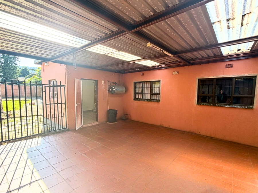 5 Bedroom Property for Sale in Chasedene KwaZulu-Natal