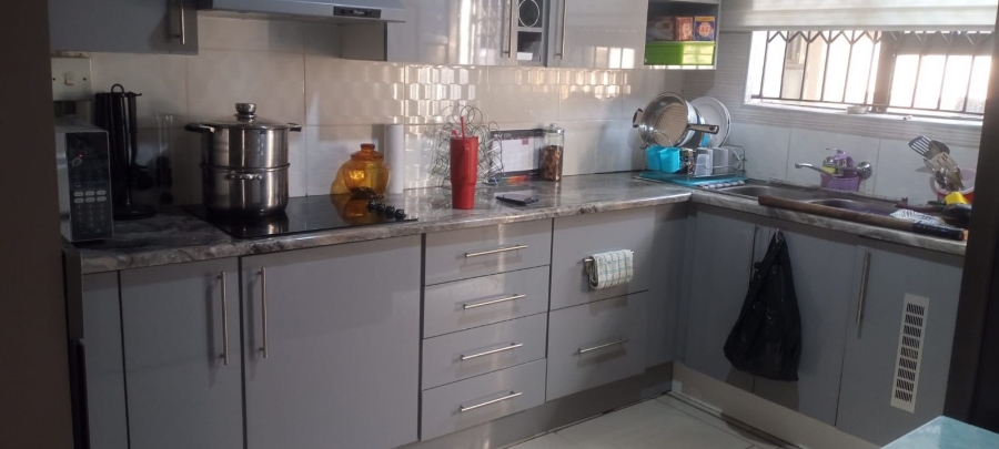 3 Bedroom Property for Sale in Acaciaville KwaZulu-Natal