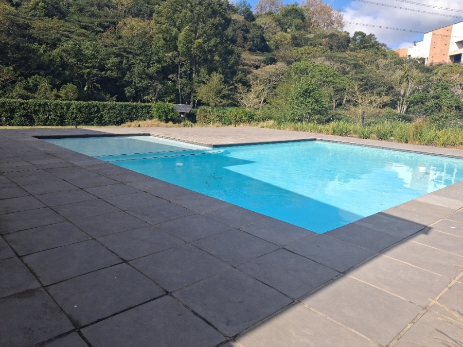 2 Bedroom Property for Sale in Waterfall KwaZulu-Natal