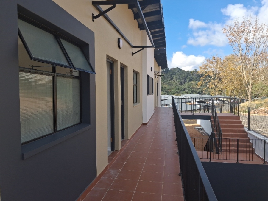 2 Bedroom Property for Sale in Waterfall KwaZulu-Natal