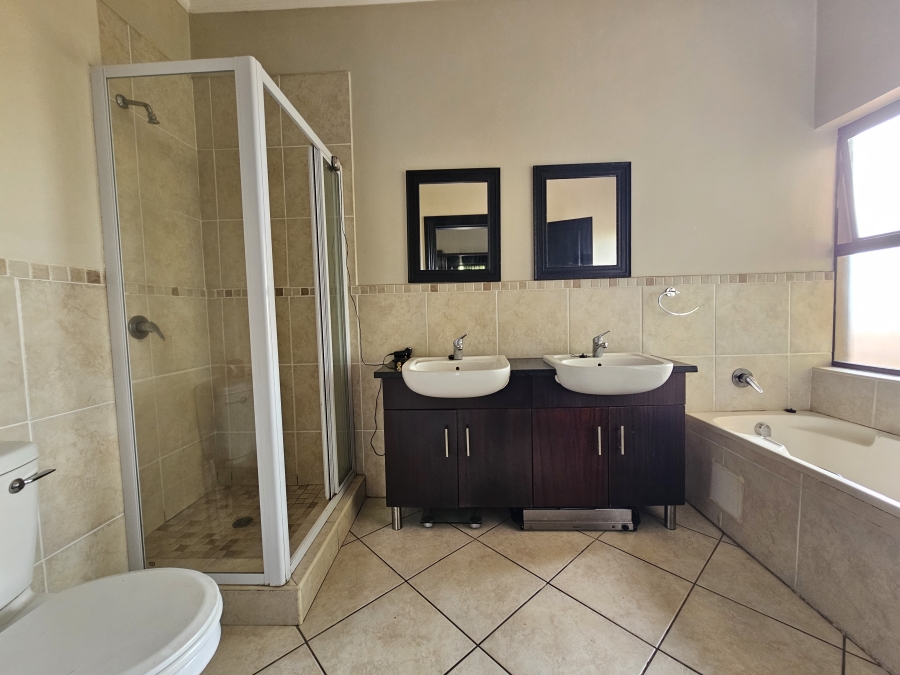 3 Bedroom Property for Sale in Hilltop Private Estate KwaZulu-Natal