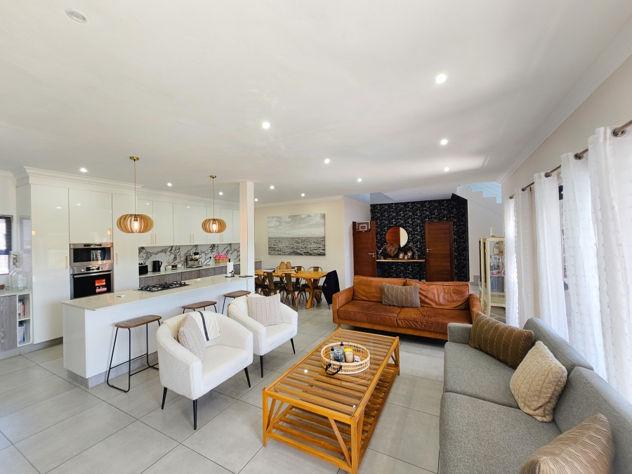 4 Bedroom Property for Sale in New Salt Rock City KwaZulu-Natal