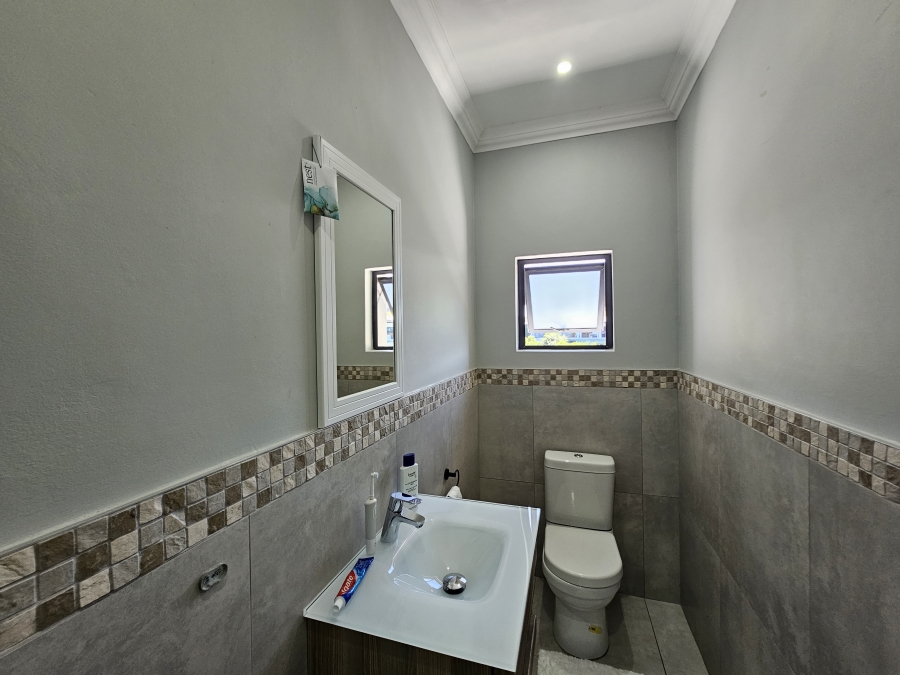4 Bedroom Property for Sale in New Salt Rock City KwaZulu-Natal