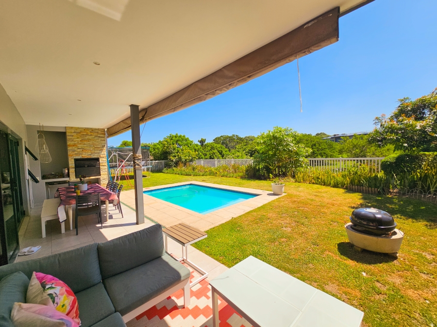 4 Bedroom Property for Sale in New Salt Rock City KwaZulu-Natal