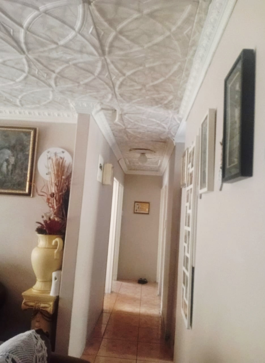 3 Bedroom Property for Sale in Honeydale KwaZulu-Natal