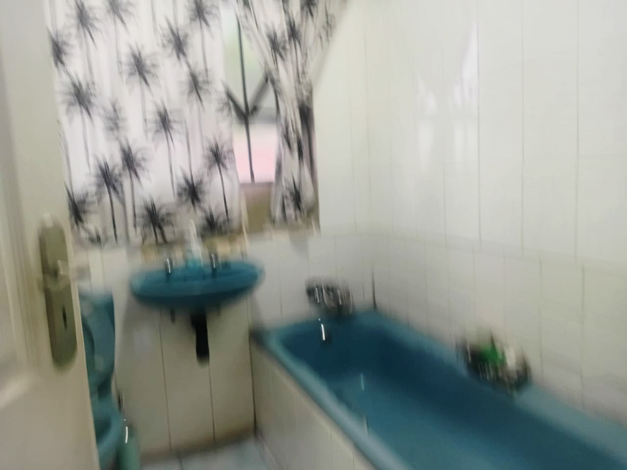 3 Bedroom Property for Sale in Honeydale KwaZulu-Natal