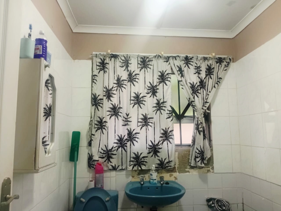3 Bedroom Property for Sale in Honeydale KwaZulu-Natal