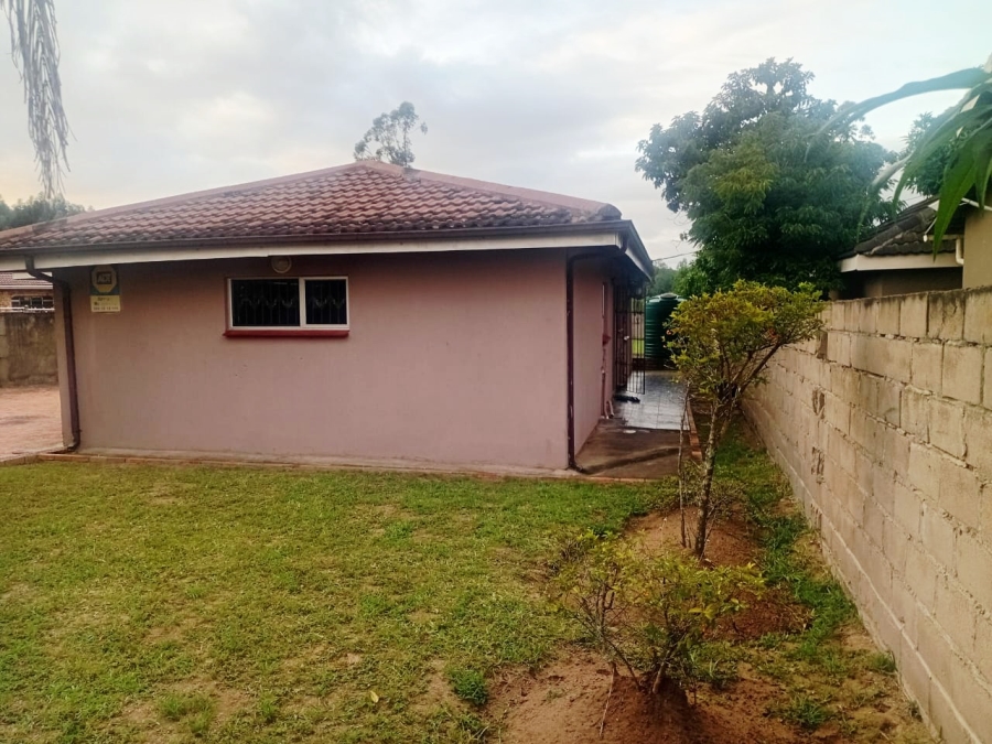 3 Bedroom Property for Sale in Honeydale KwaZulu-Natal