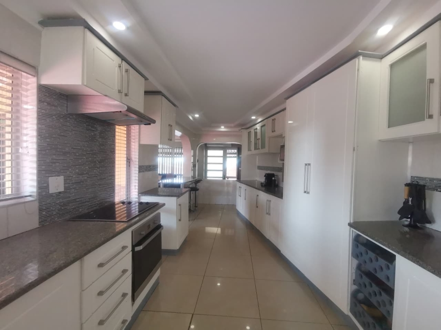 4 Bedroom Property for Sale in Escombe KwaZulu-Natal