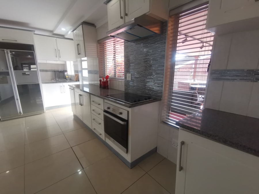 4 Bedroom Property for Sale in Escombe KwaZulu-Natal