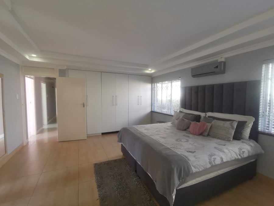 4 Bedroom Property for Sale in Escombe KwaZulu-Natal