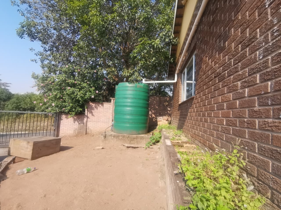 4 Bedroom Property for Sale in Escombe KwaZulu-Natal