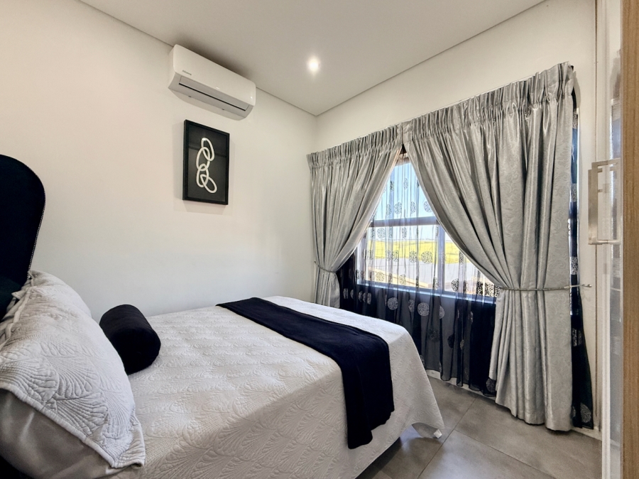 2 Bedroom Property for Sale in Palm Lakes Estate KwaZulu-Natal