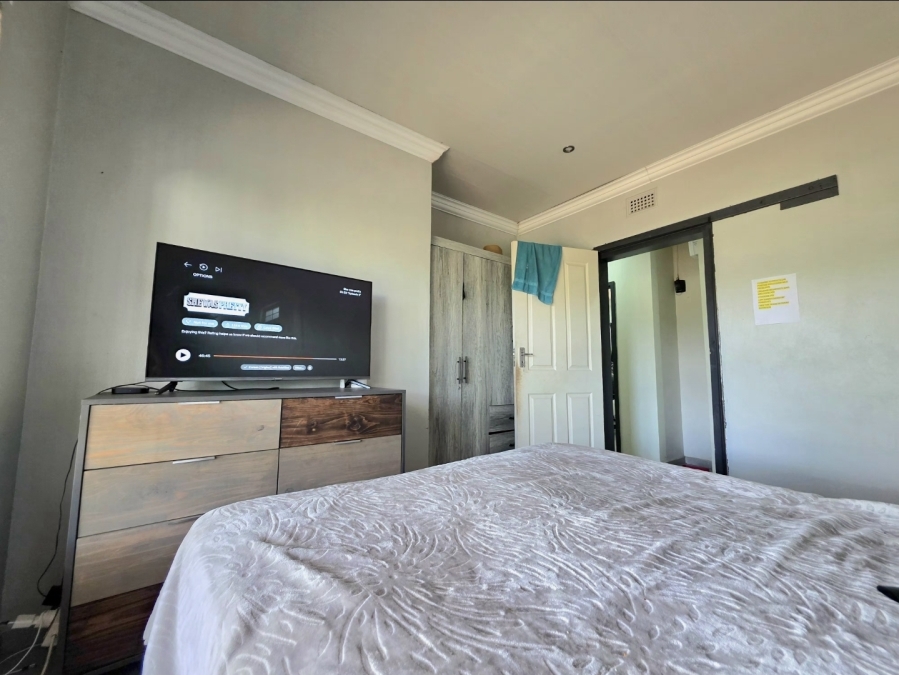 4 Bedroom Property for Sale in Amanzimtoti KwaZulu-Natal