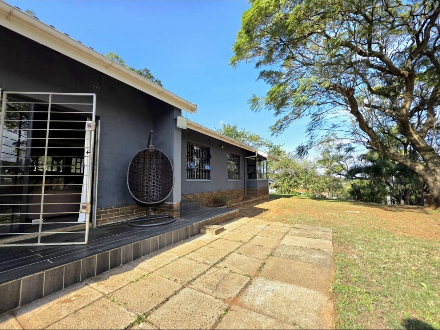 4 Bedroom Property for Sale in Amanzimtoti KwaZulu-Natal