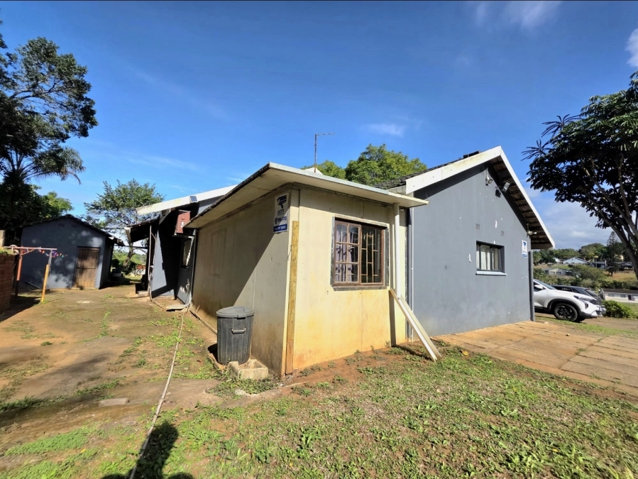 4 Bedroom Property for Sale in Amanzimtoti KwaZulu-Natal