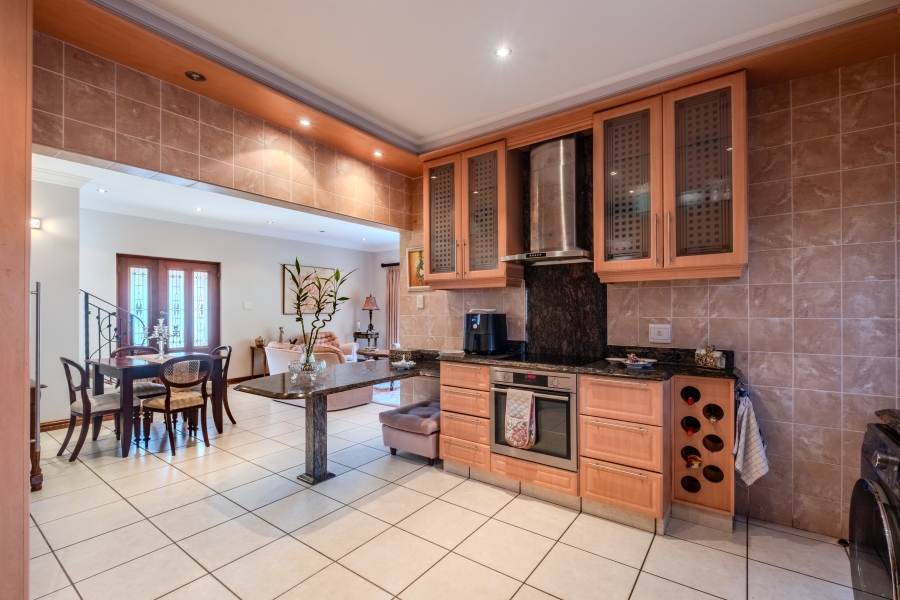 7 Bedroom Property for Sale in Umhlanga KwaZulu-Natal