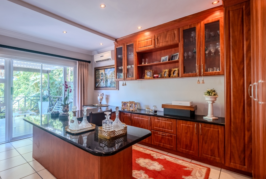 7 Bedroom Property for Sale in Umhlanga KwaZulu-Natal