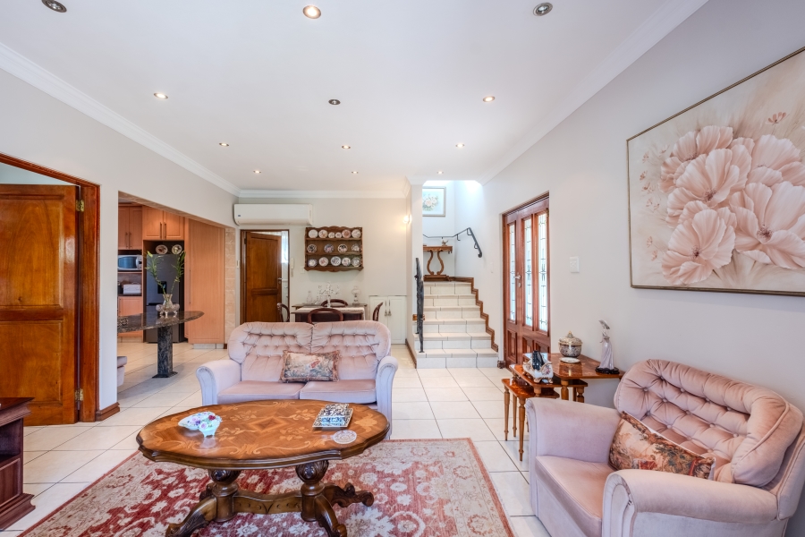 7 Bedroom Property for Sale in Umhlanga KwaZulu-Natal
