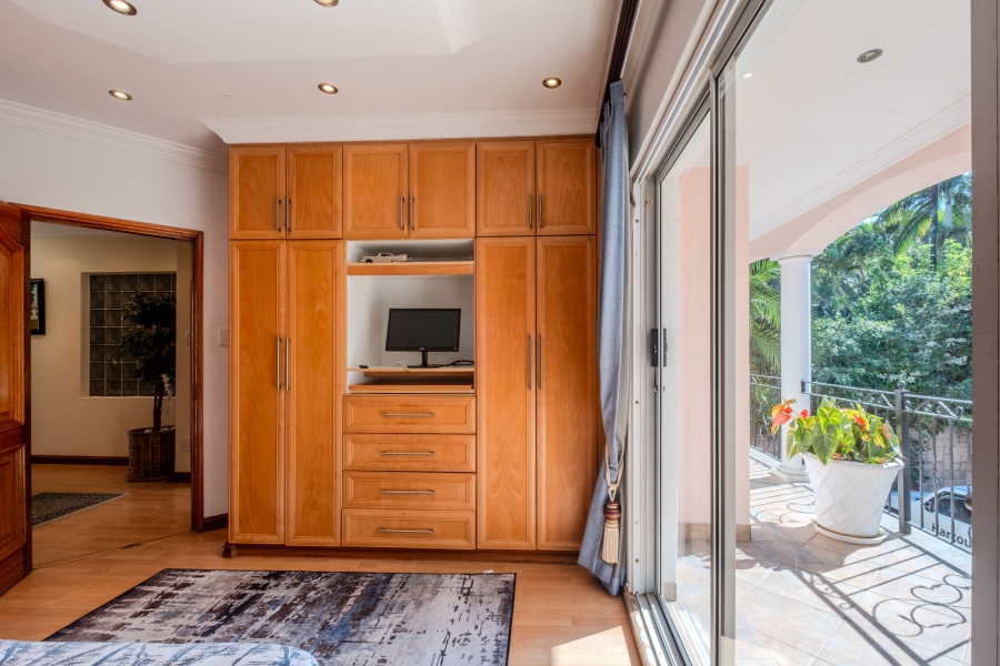 7 Bedroom Property for Sale in Umhlanga KwaZulu-Natal