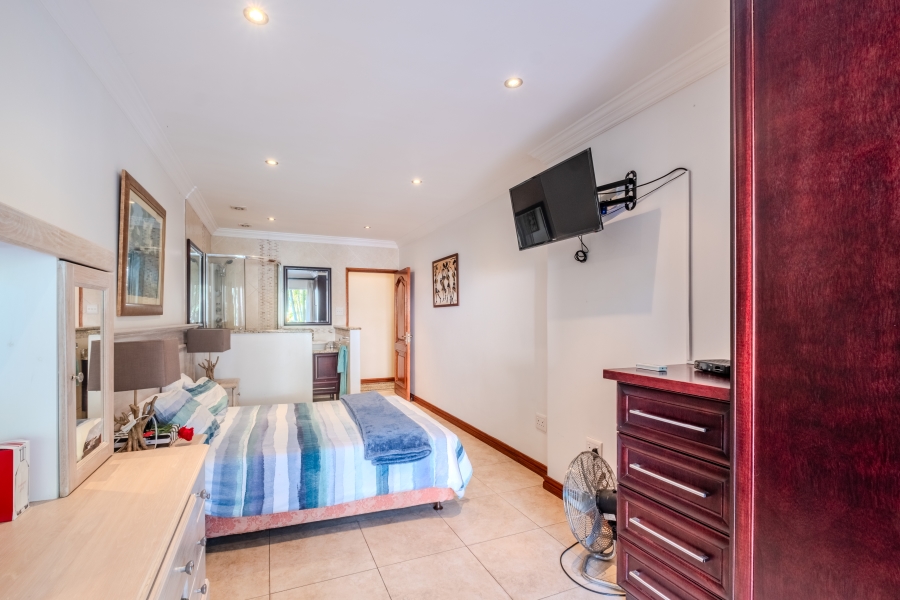 7 Bedroom Property for Sale in Umhlanga KwaZulu-Natal