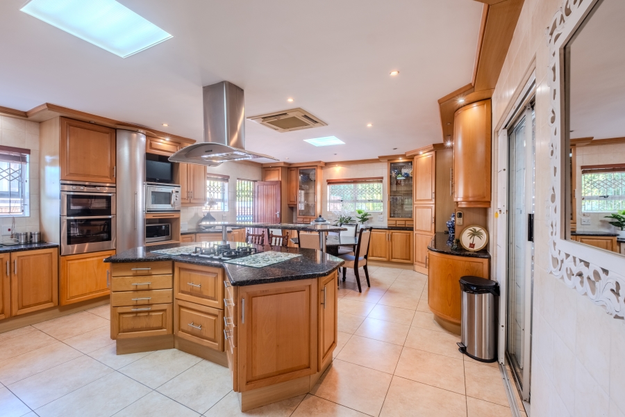 7 Bedroom Property for Sale in Umhlanga KwaZulu-Natal