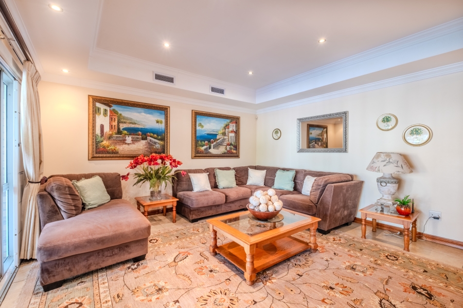 7 Bedroom Property for Sale in Umhlanga KwaZulu-Natal
